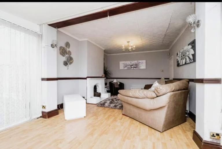 Property photo 1 of 7 Photo 1