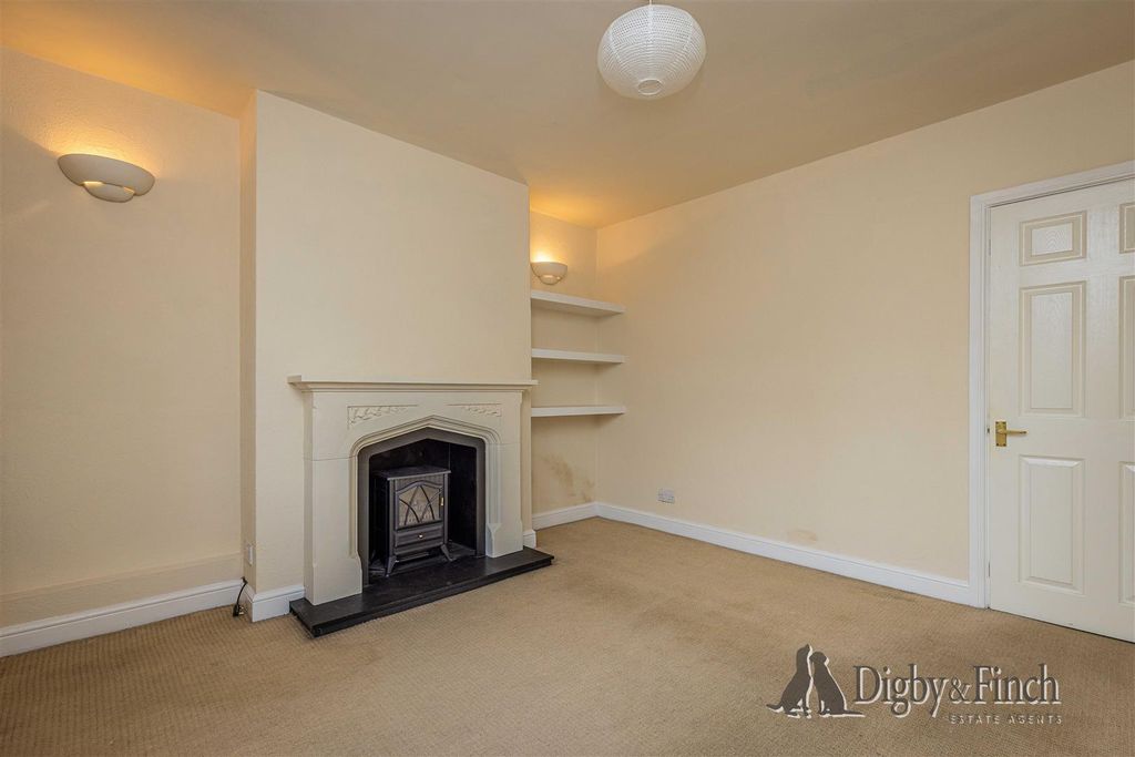 Property photo 3 of 16 Sitting Room