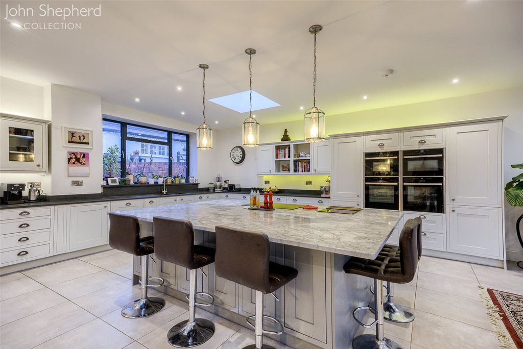 Property photo 2 of 24 Open Plan Kitchen