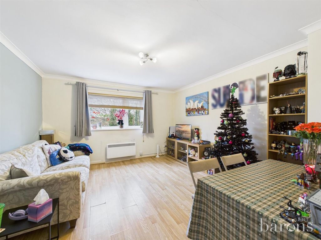 Property photo 2 of 12 Cam05500G0-Pr0099-Still001.Jpg