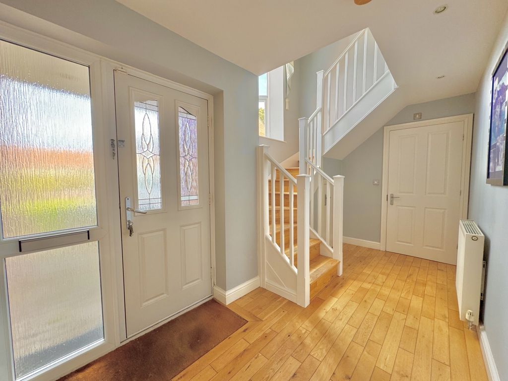 Property photo 2 of 40 Img_4014