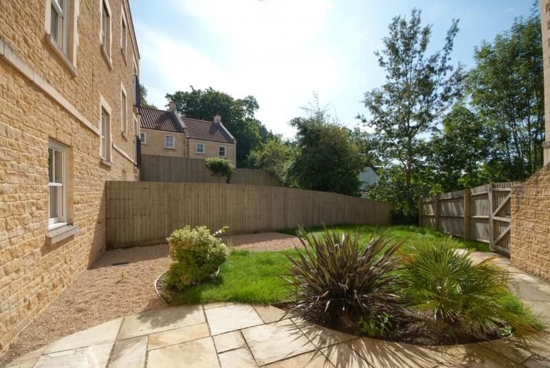Property photo 3 of 4