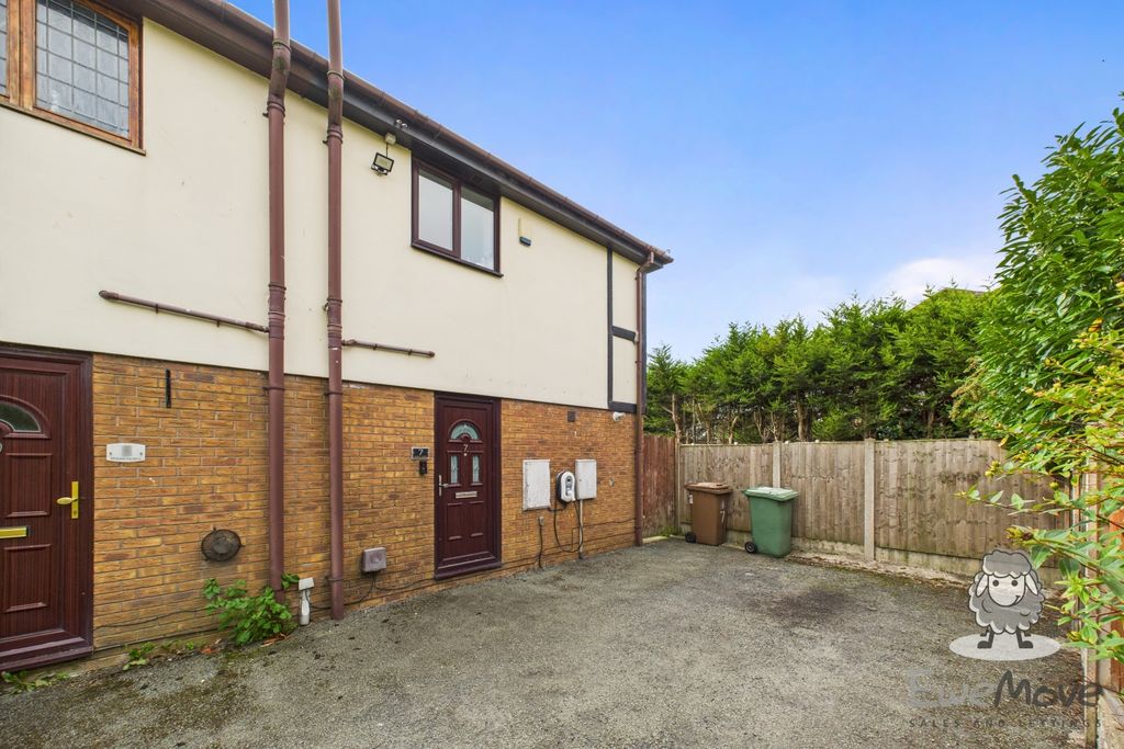 Property photo 1 of 12 1