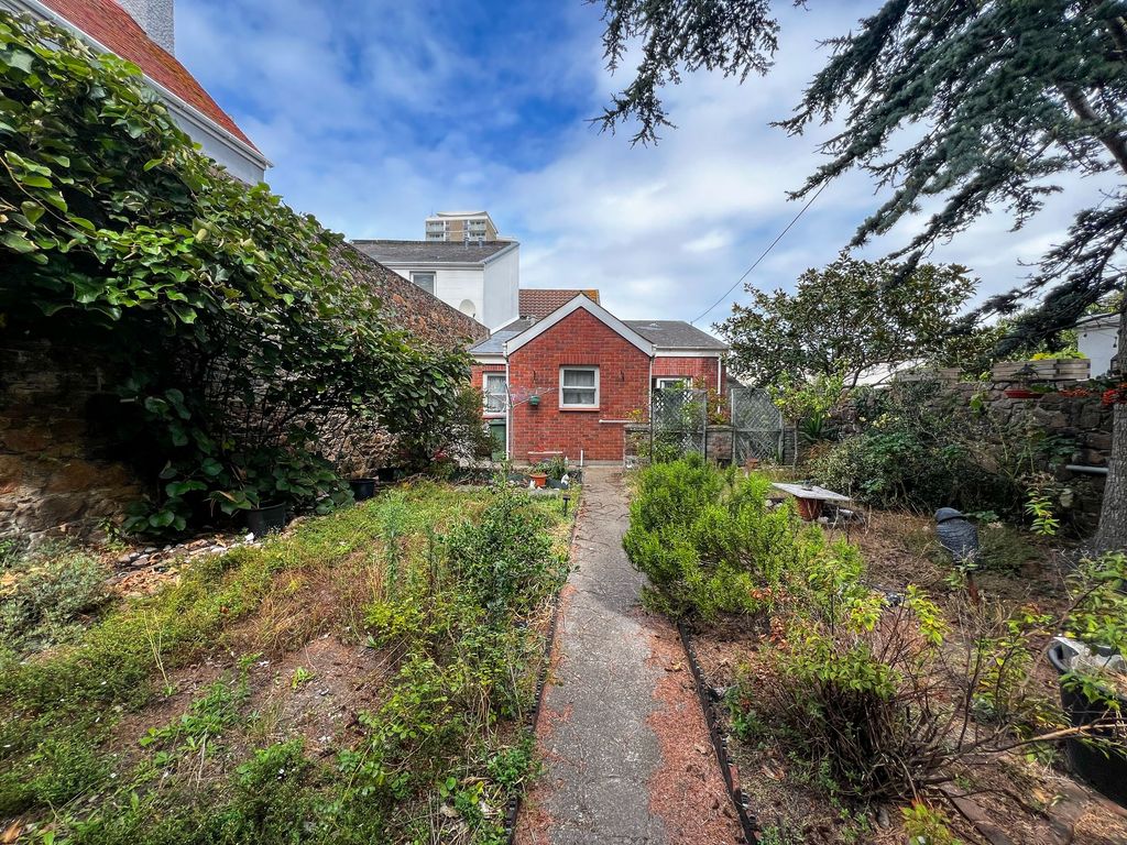 Property photo 1 of 26