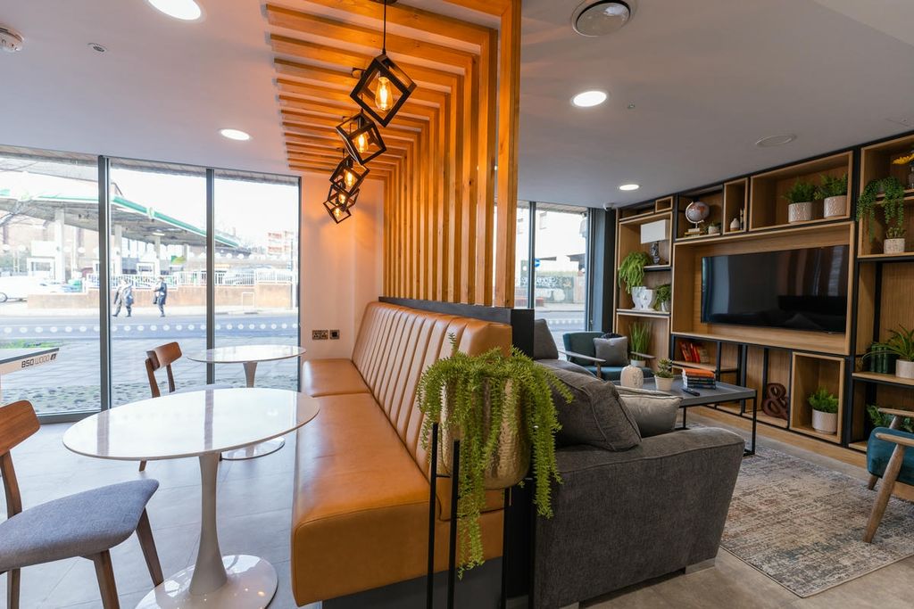 Property photo 2 of 16 Dsc06103-Resize.Jpg