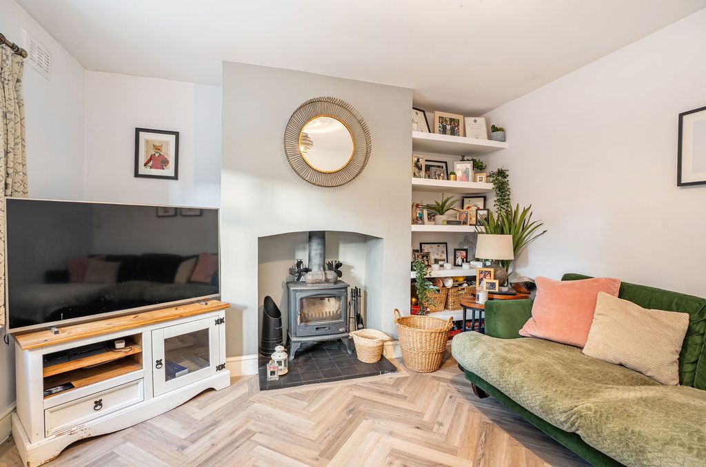 Property photo 3 of 29