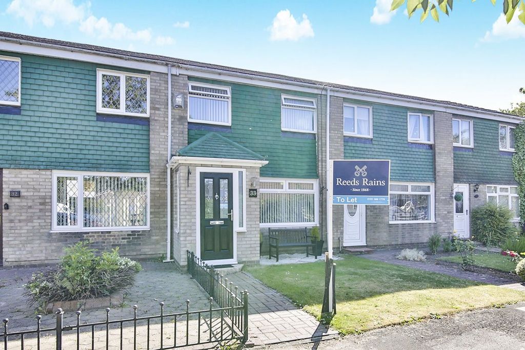 Property photo 1 of 8 External