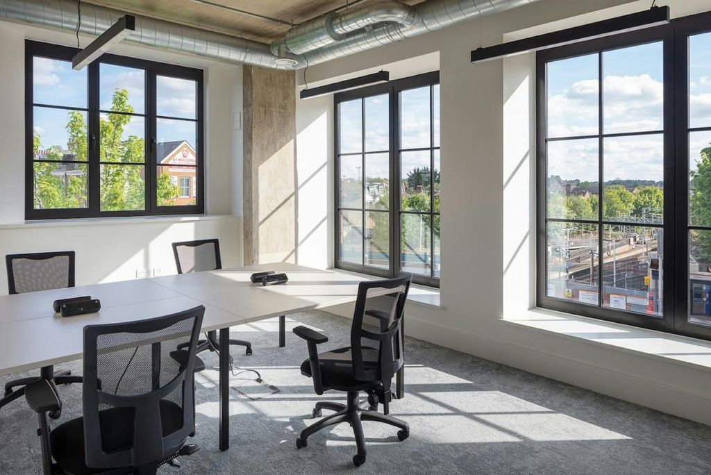 Property photo 2 of 15 Corner Office.Jpg