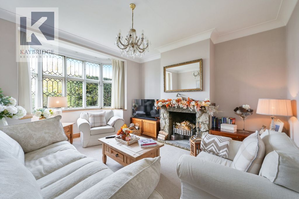 Property photo 2 of 14