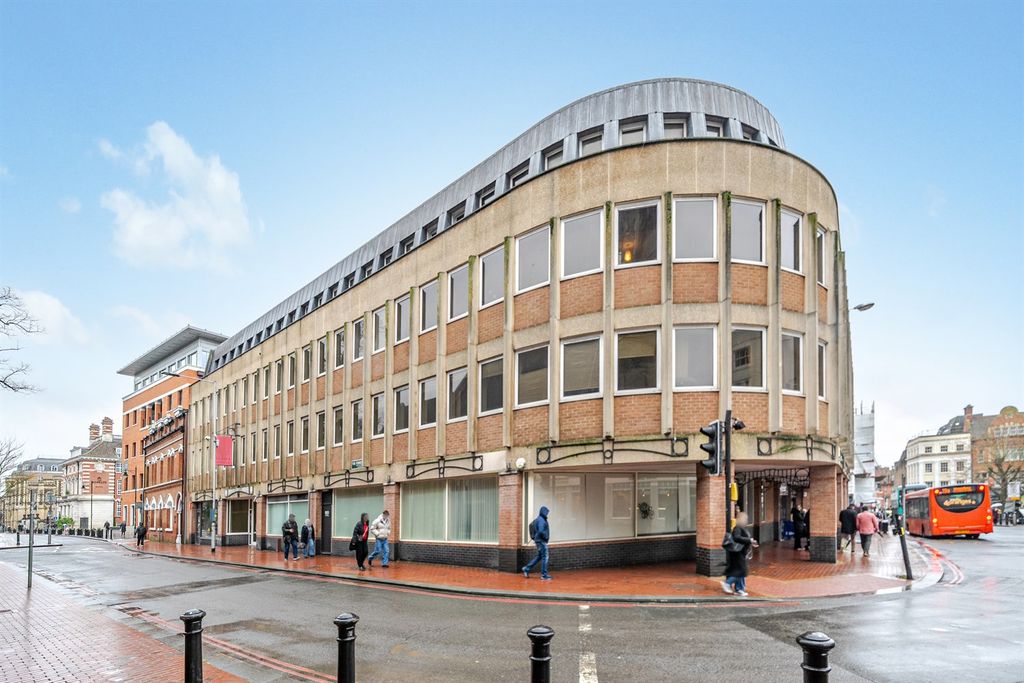 Property photo 1 of 9 (Main)