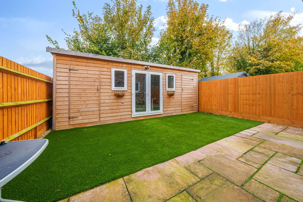 Property photo 3 of 18