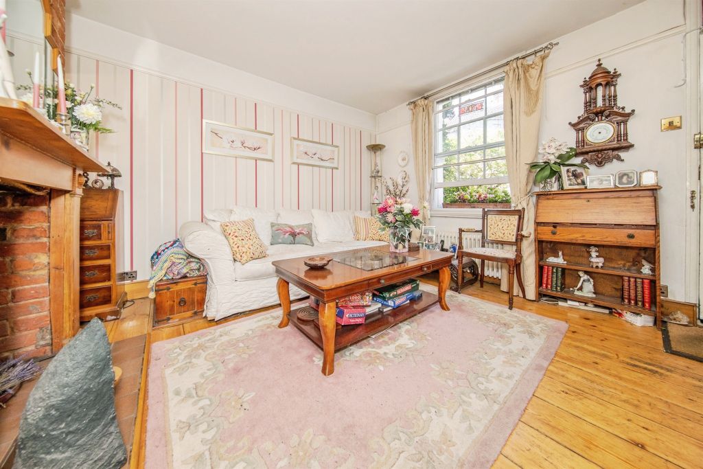 Property photo 2 of 24