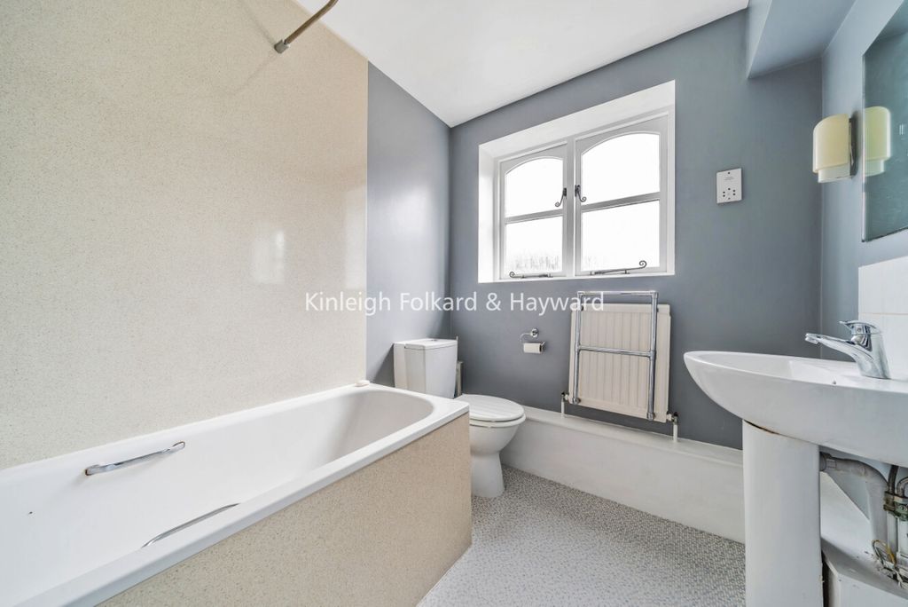Property photo 3 of 7 75E74Aec-469E-48cd-9