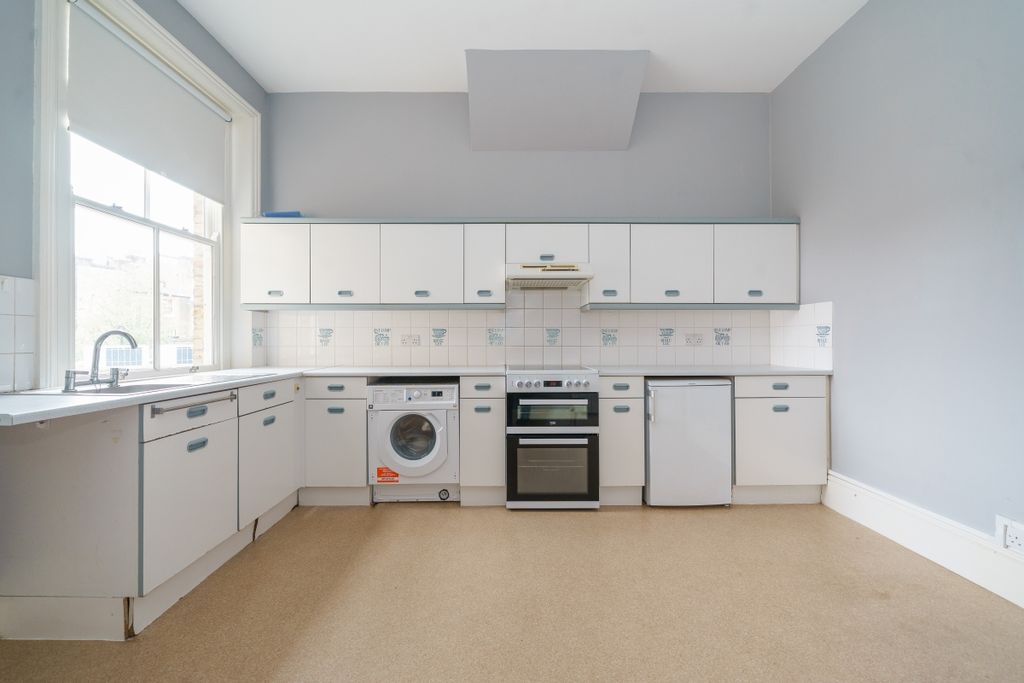 Property photo 2 of 15 Kitchen