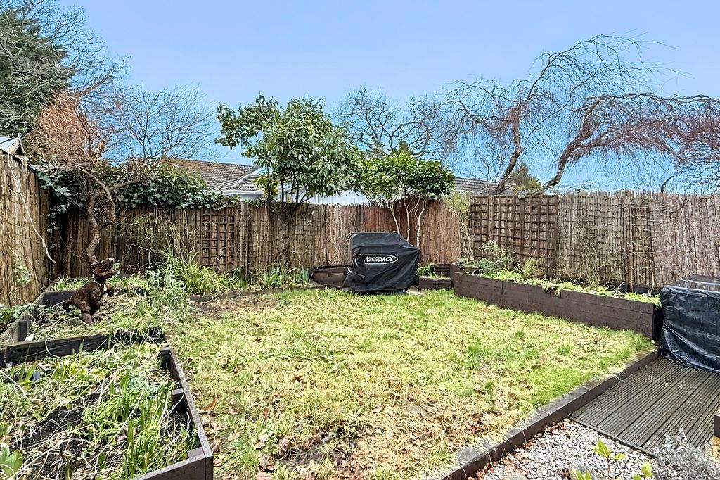 Property photo 3 of 17 Gallery