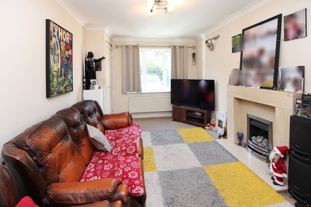 Property photo 3 of 7 Photo 3