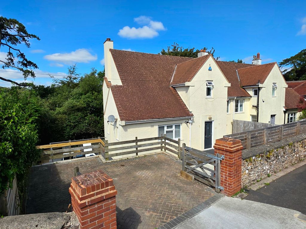 Property photo 1 of 27