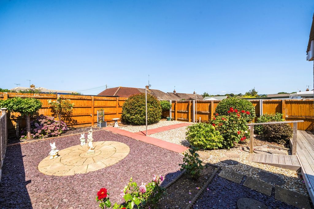 Property photo 2 of 23 1486693-20-6A55572595054