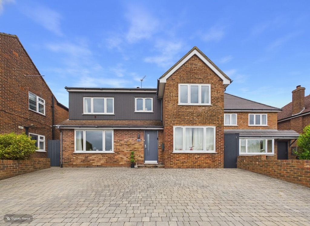 Property photo 2 of 23 989123