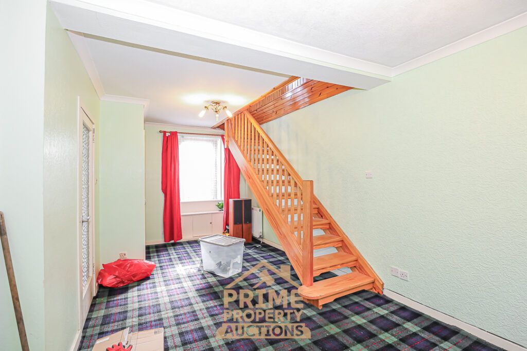 Property photo 2 of 21