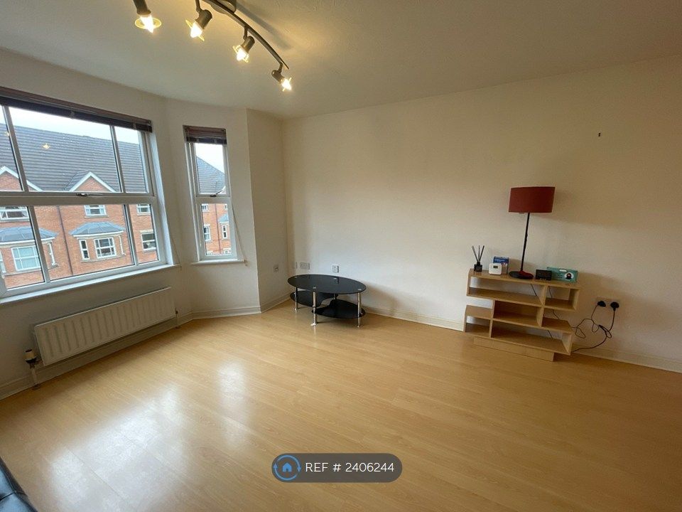 Property photo 3 of 10 Lounge