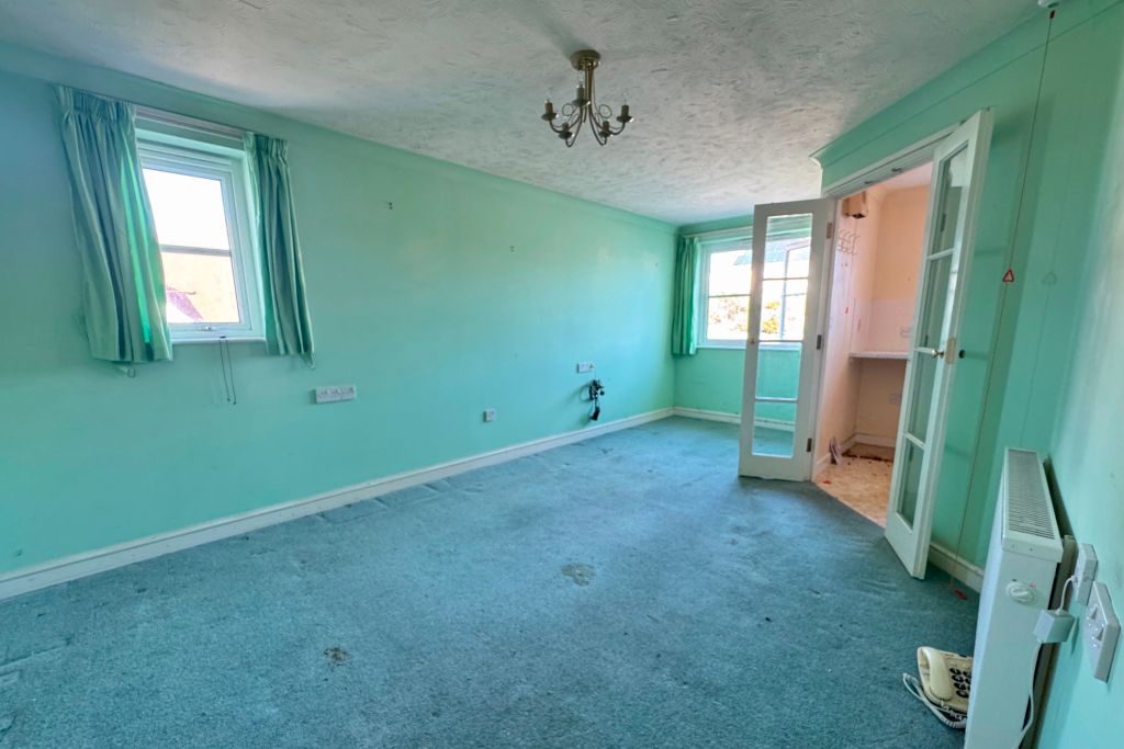 Property photo 2 of 8 Living Room