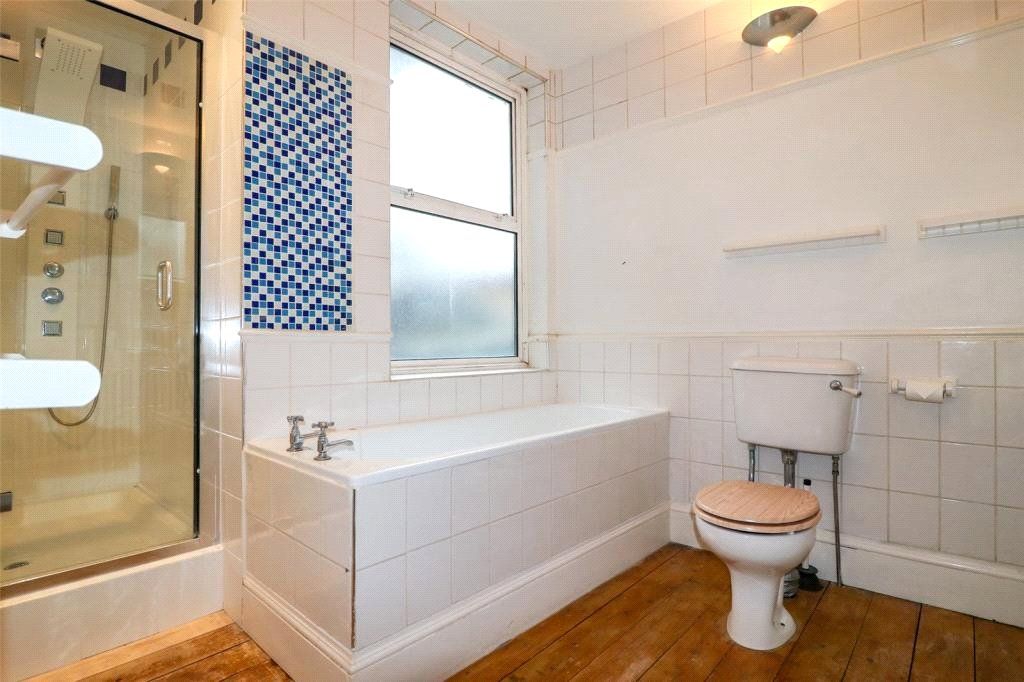 Property photo 3 of 6 Picture No. 06