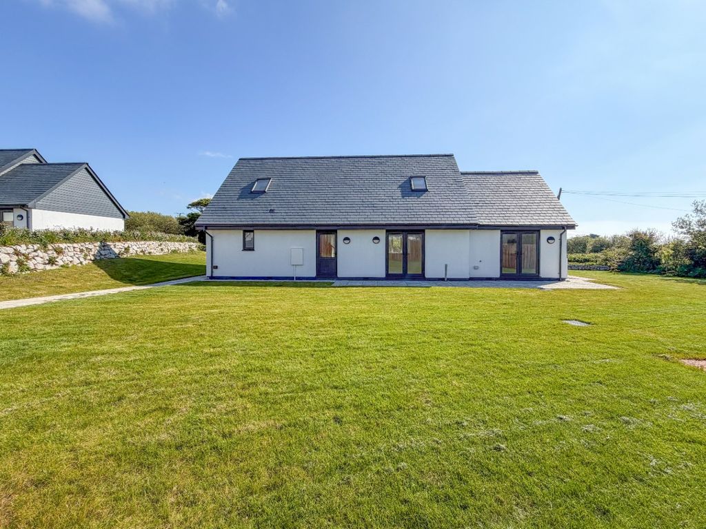 Property photo 1 of 25 5134090