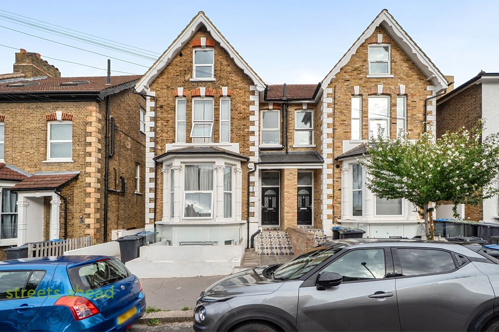 Property photo 1 of 19 032Ed799-01A6-441...