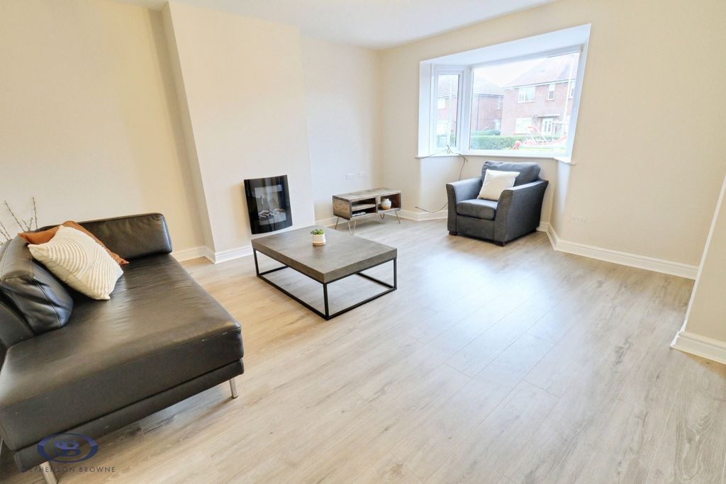 Property photo 2 of 27 Pbox-Img.Jpg