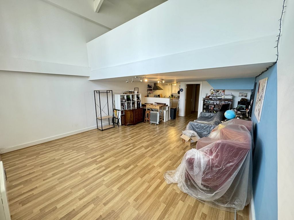 Property photo 2 of 12 Not Specified