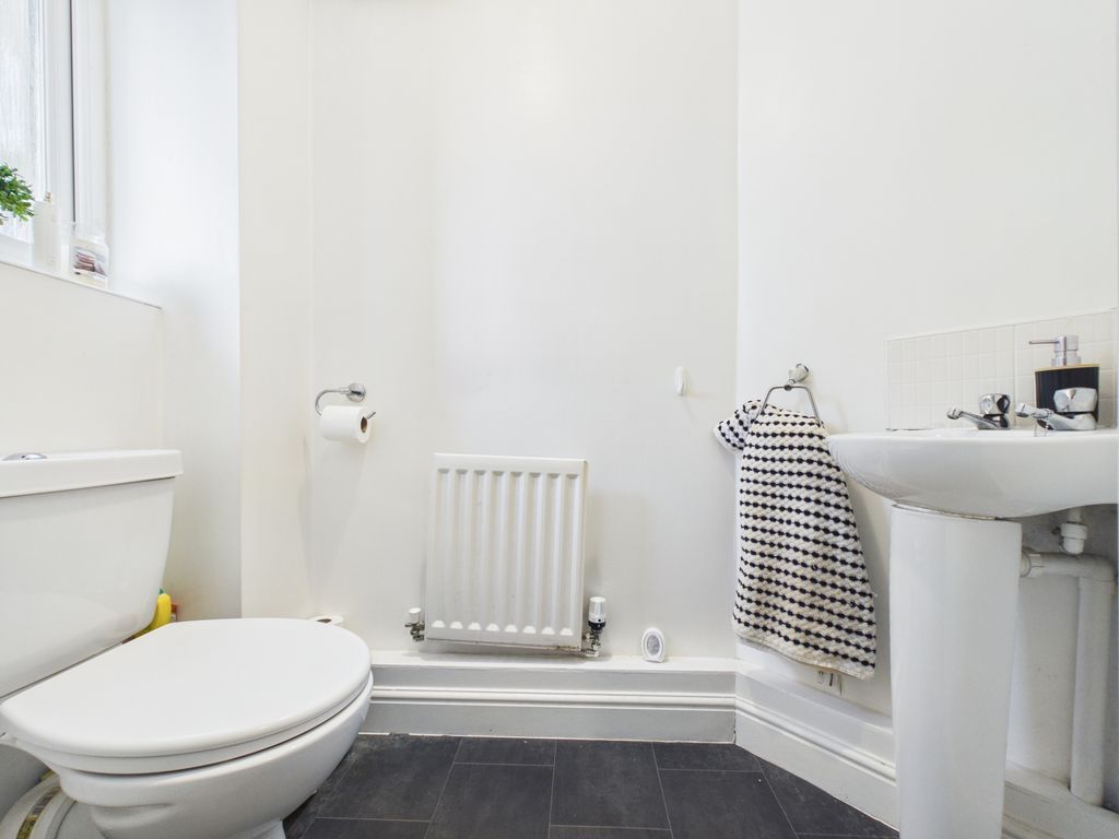 Property photo 3 of 13