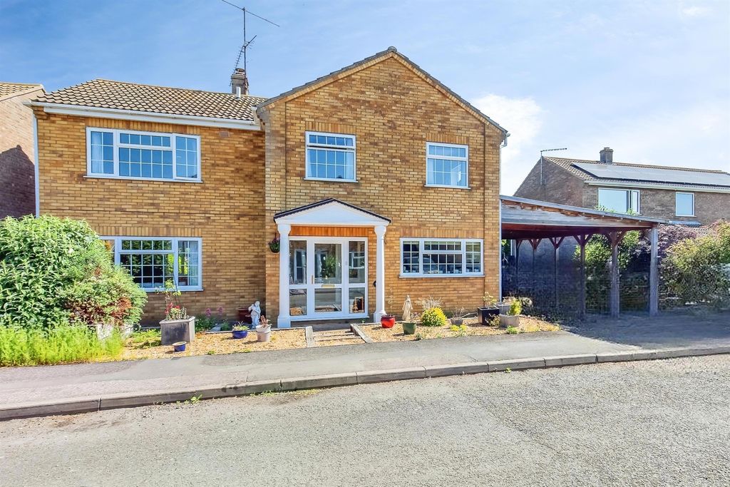 Property photo 1 of 23