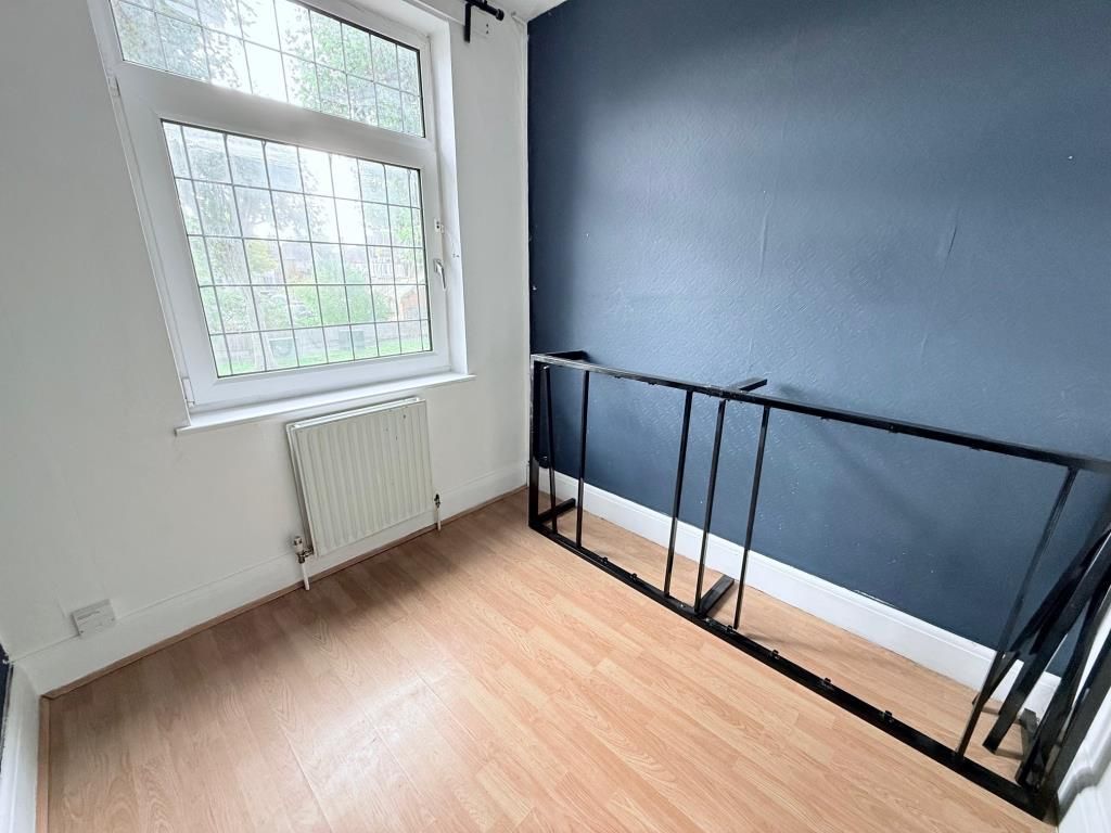 Property photo 3 of 4 Bedroom