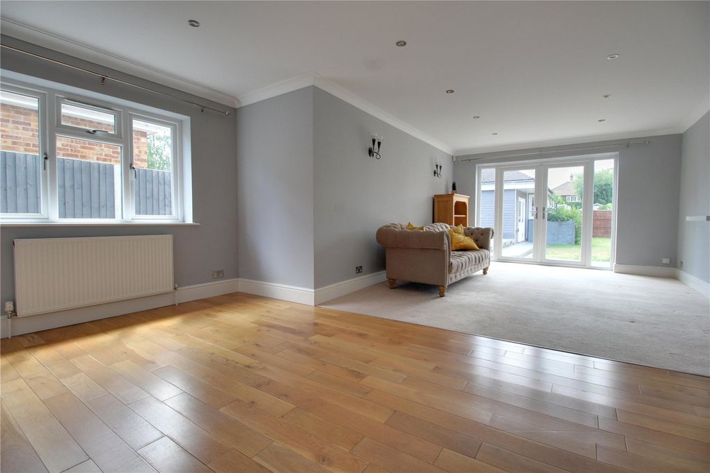 Property photo 3 of 23 Picture No. 44