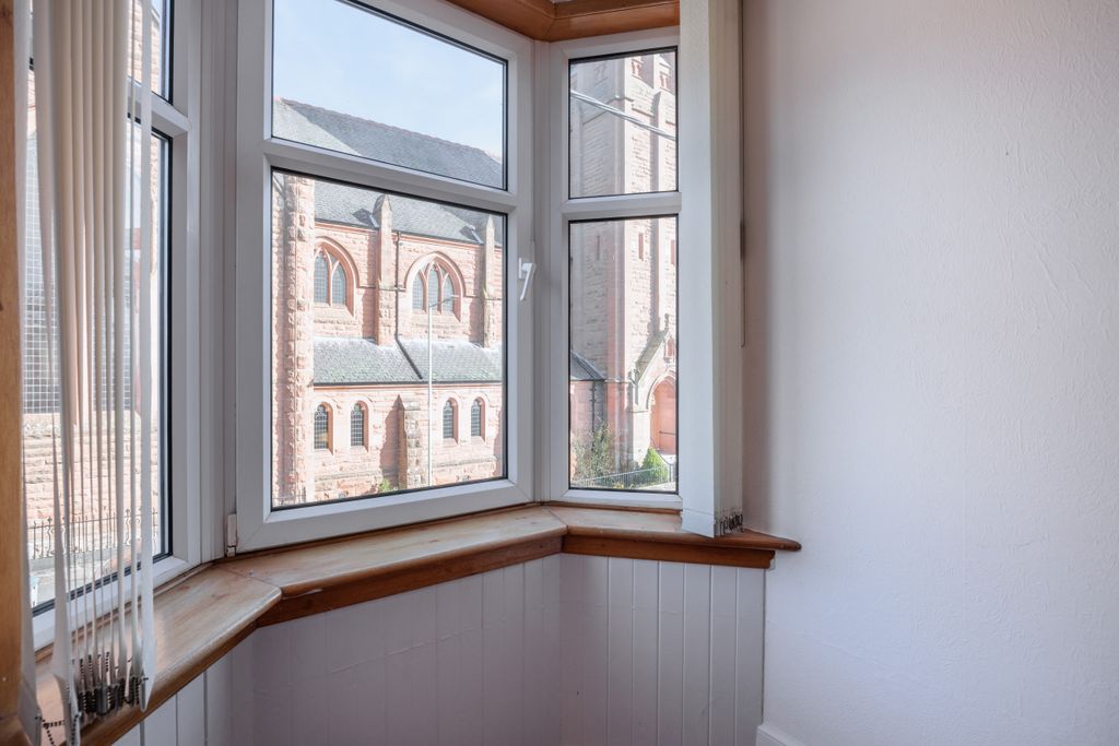 Property photo 3 of 40