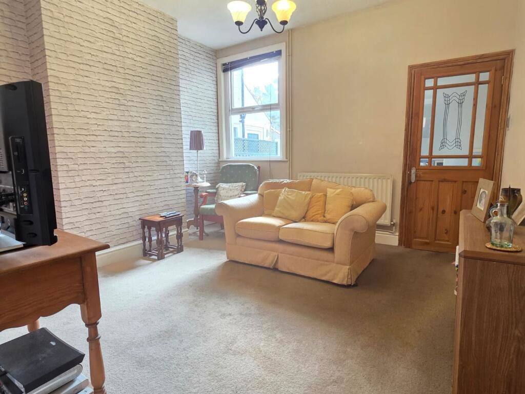 Property photo 2 of 10