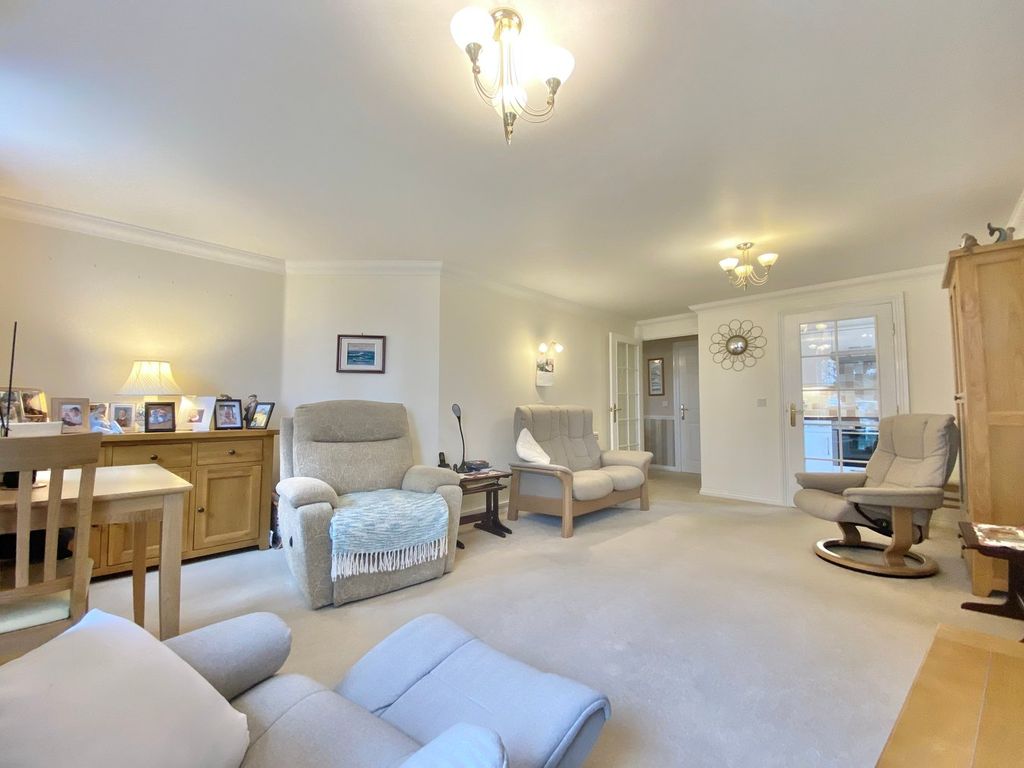 Property photo 2 of 13