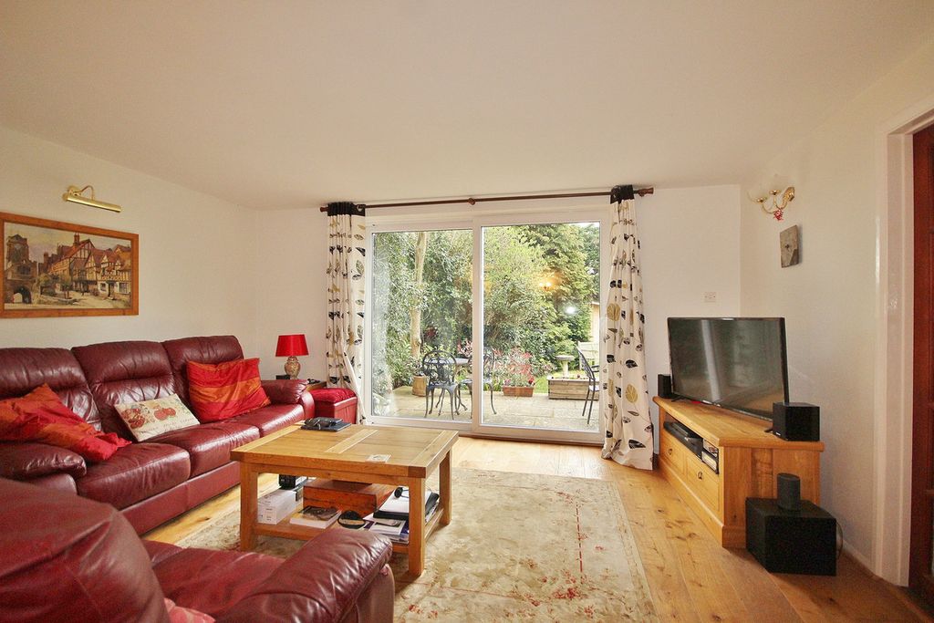 Property photo 3 of 23