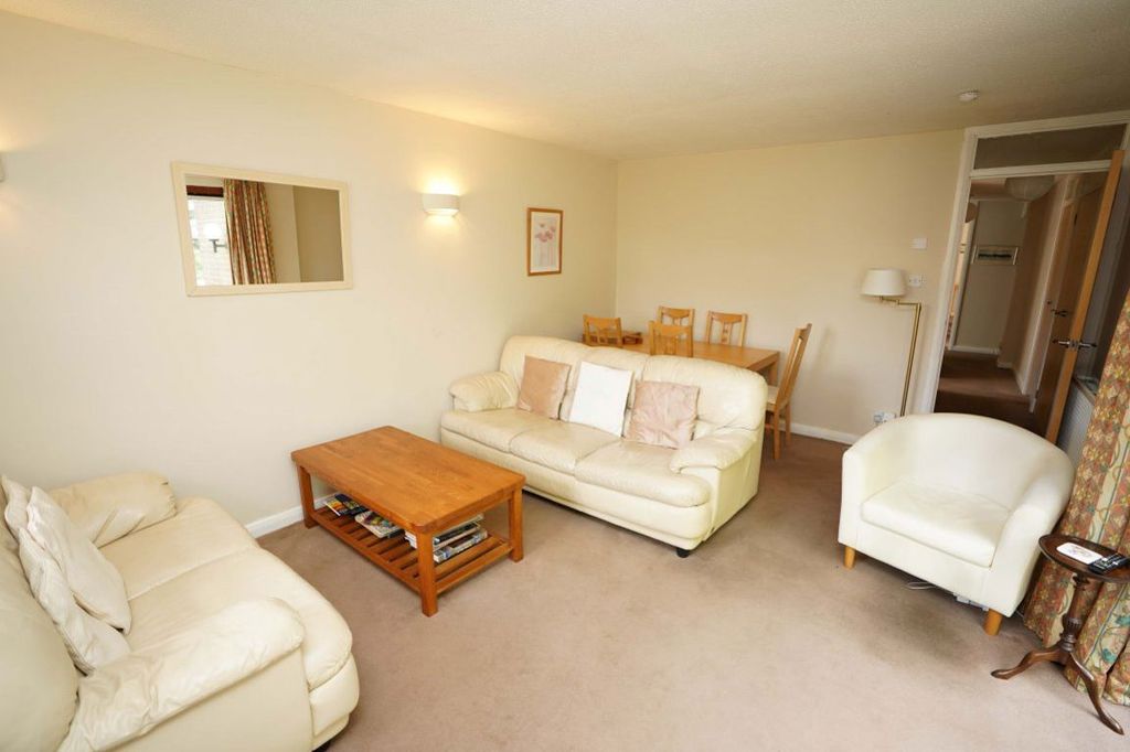 Property photo 3 of 25