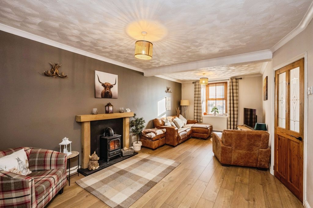 Property photo 2 of 20 Pbox-Img.Jpg