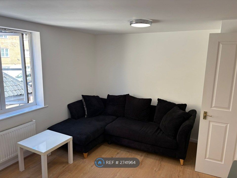 Property photo 3 of 8