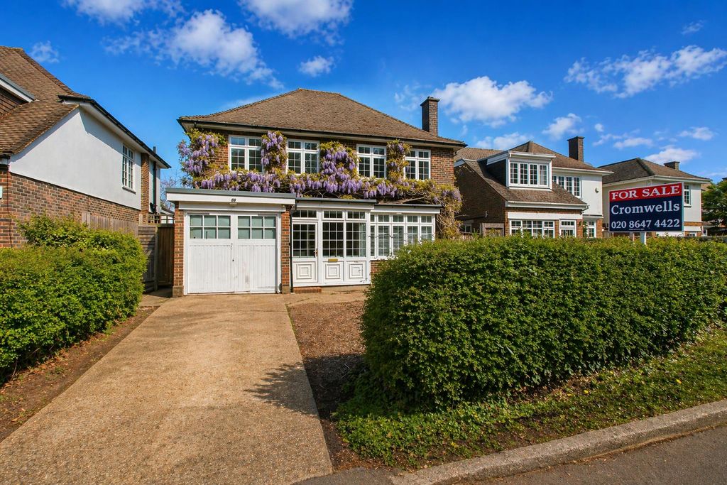 Property photo 1 of 18 Front.Jpg