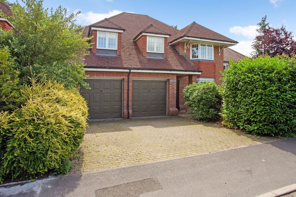 Property photo 1 of 16 External