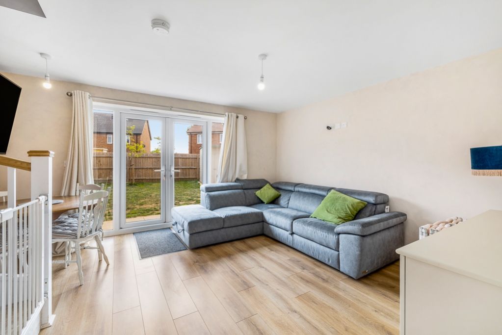 Property photo 3 of 20 66 Curlew Road (Boston)-16
