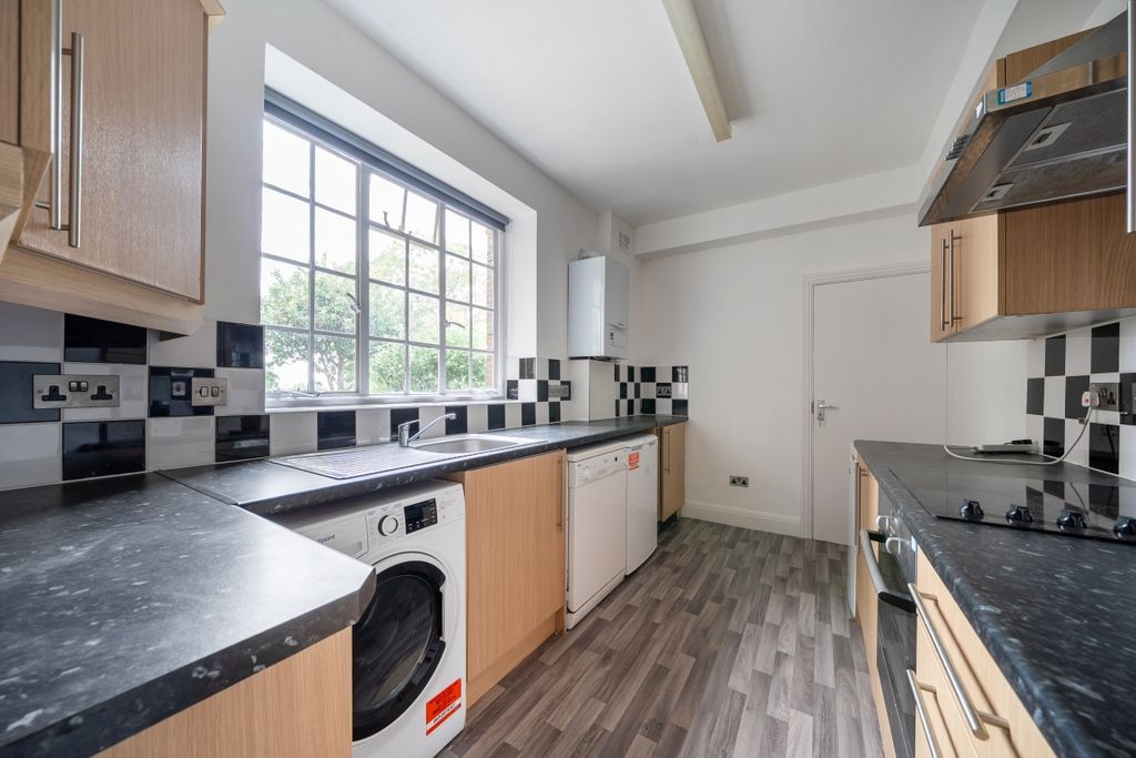 Property photo 1 of 20 1354027-1-68c2dcc...