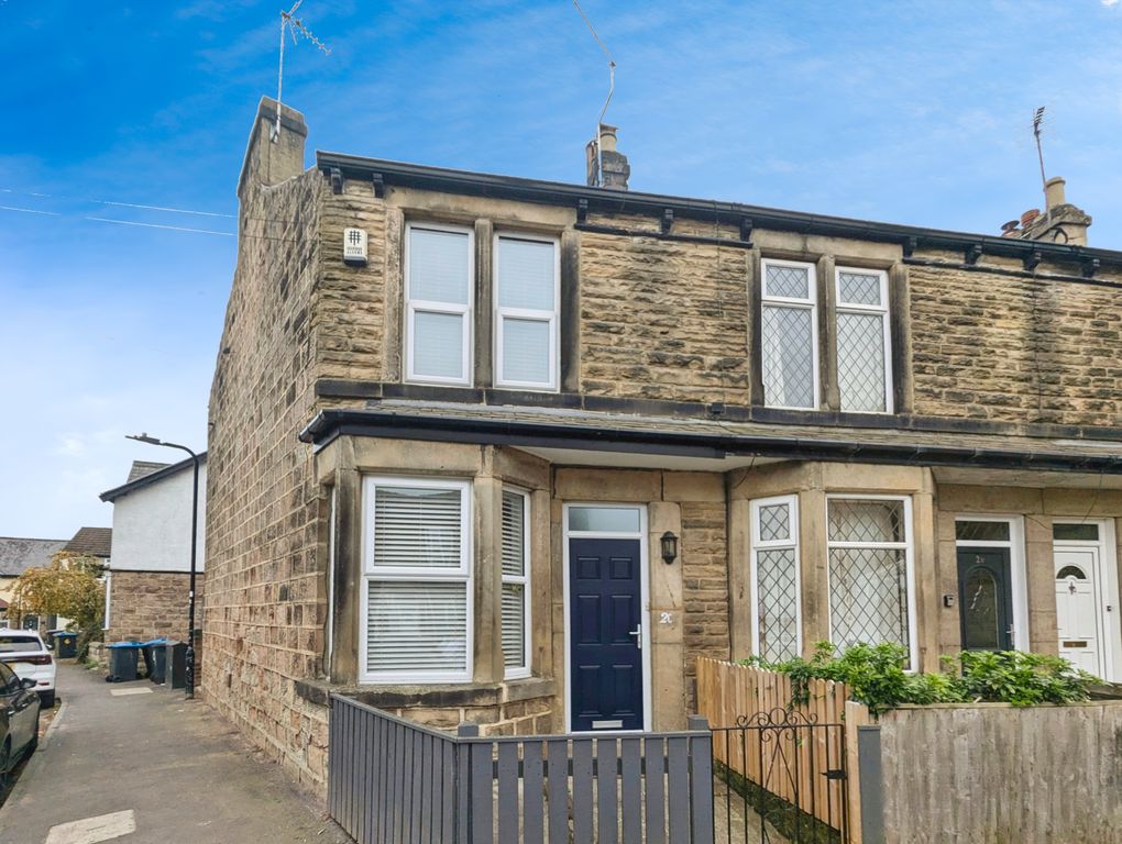 Property photo 1 of 17