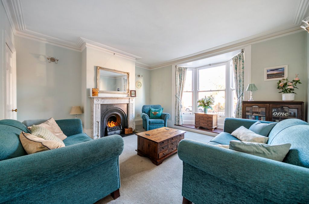 Property photo 2 of 16 1420978-10-69A5B9...