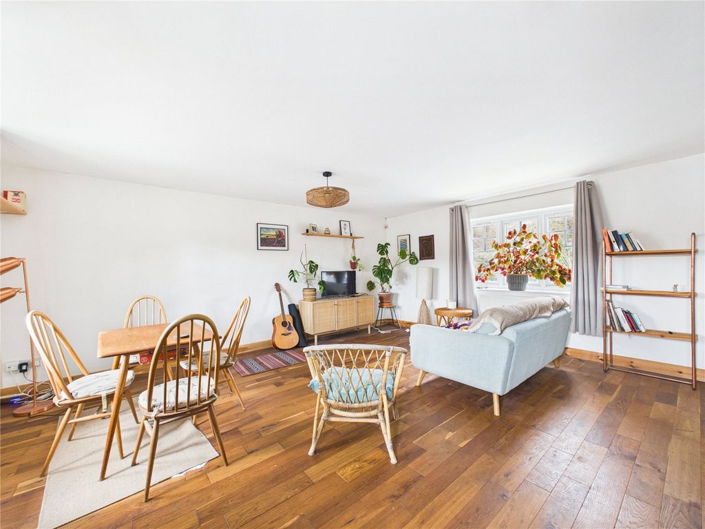 Property photo 3 of 11 Picture No. 07