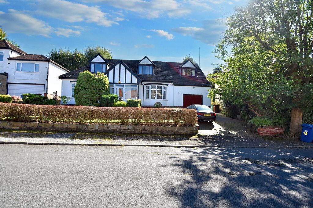 Property photo 2 of 33